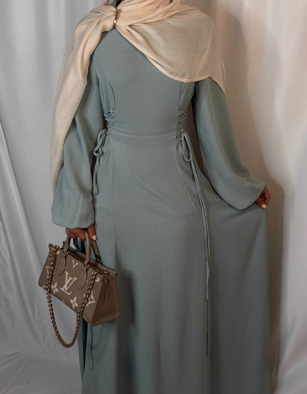 Aroura dress