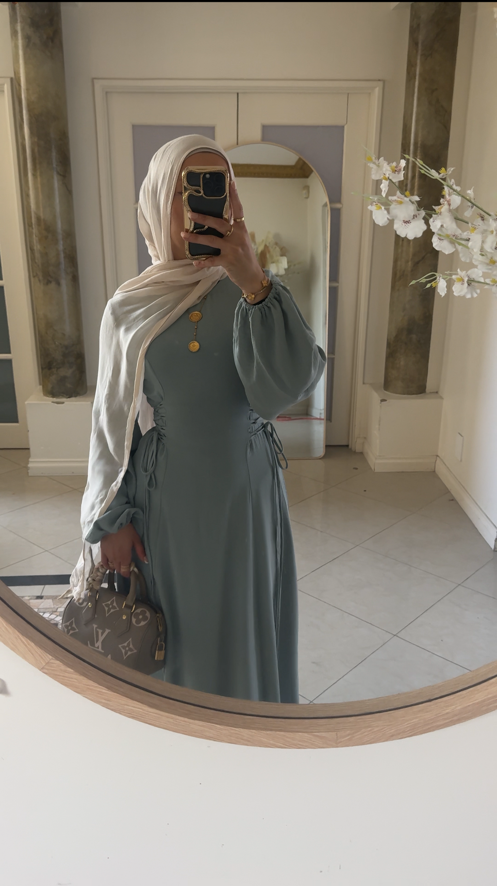 Aroura dress